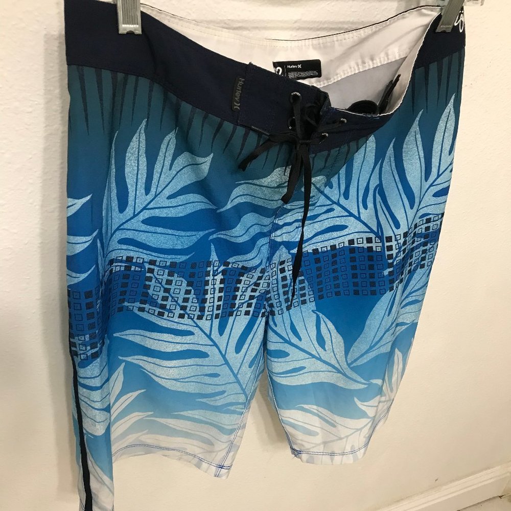 Mens Hurley Hawaiian Designer Sig Zane Boardshorts 32